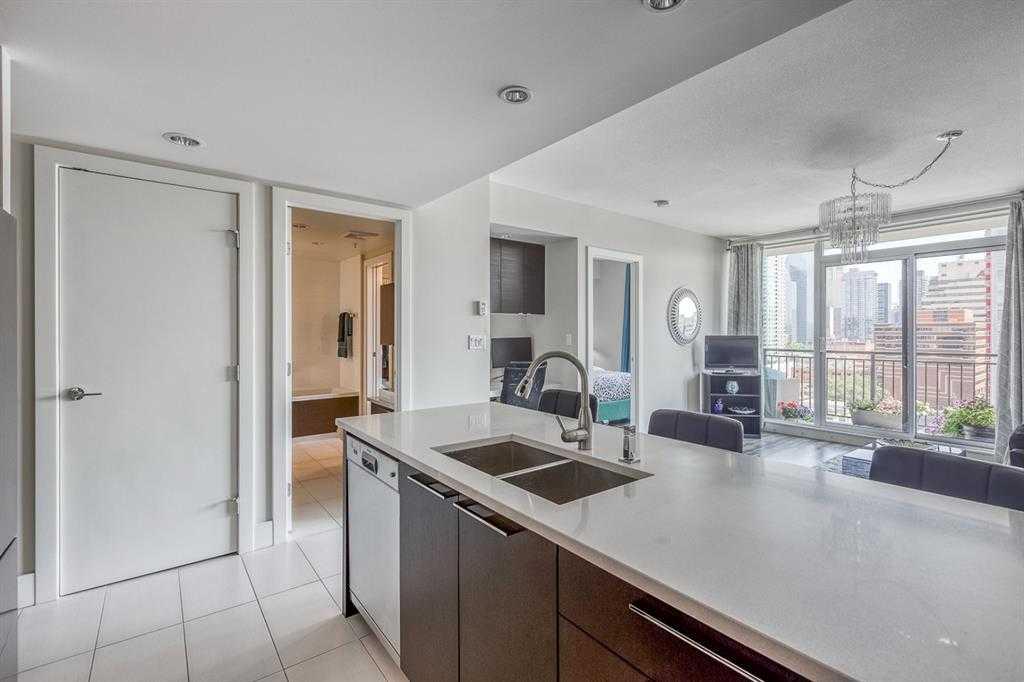 1111 10 Street SW 1005