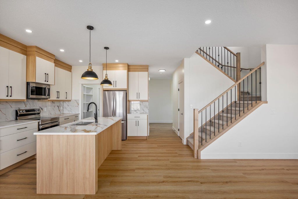 Photo of 150 Lakewood Crescent, Strathmore, AB T1P 0G6 (MLS # A2347228)