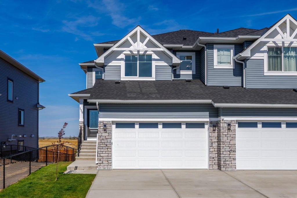 Photo of 150 Lakewood Crescent, Strathmore, AB T1P 0G6 (MLS # A2347228)