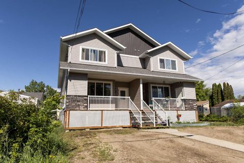 Photo of 4729 49 Street #2, Drayton Valley, AB T7A 1J1 (MLS # A2327292)