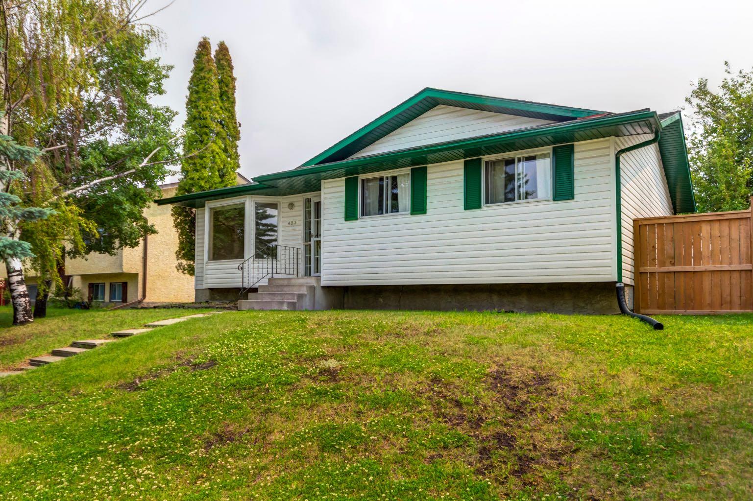 423 Queen Anne Way SE