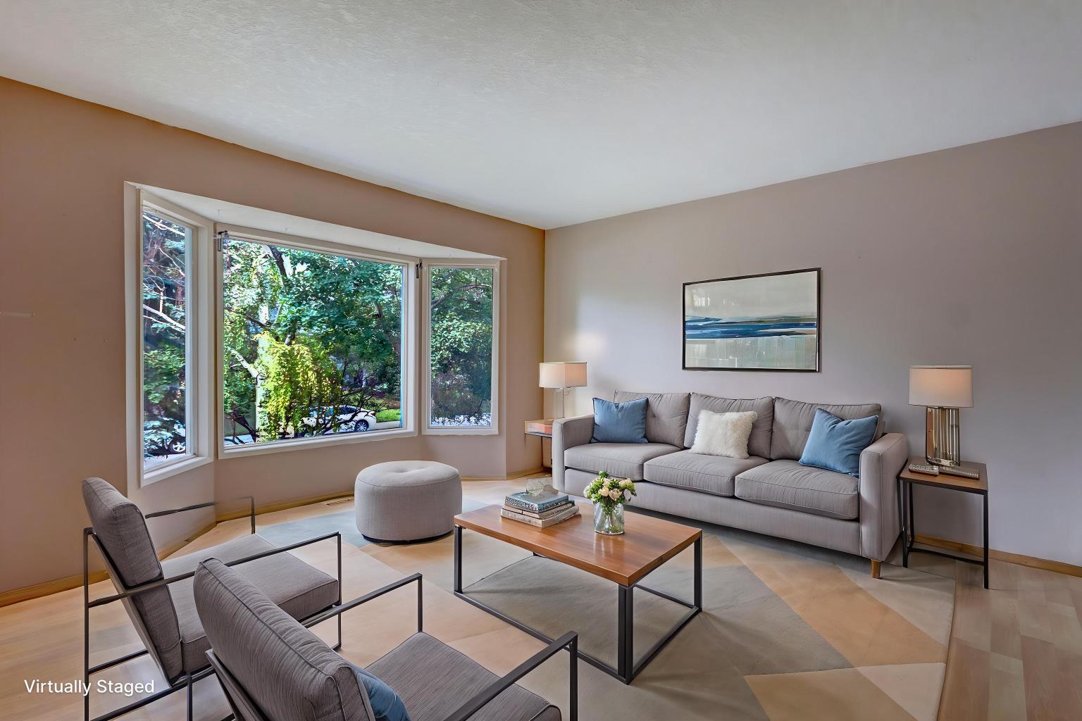 423 Queen Anne Way SE