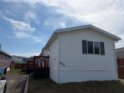 Photo of 300 Grandview Crescent, Fort McMurray, AB T9H 4Y1 (MLS # A2303527)