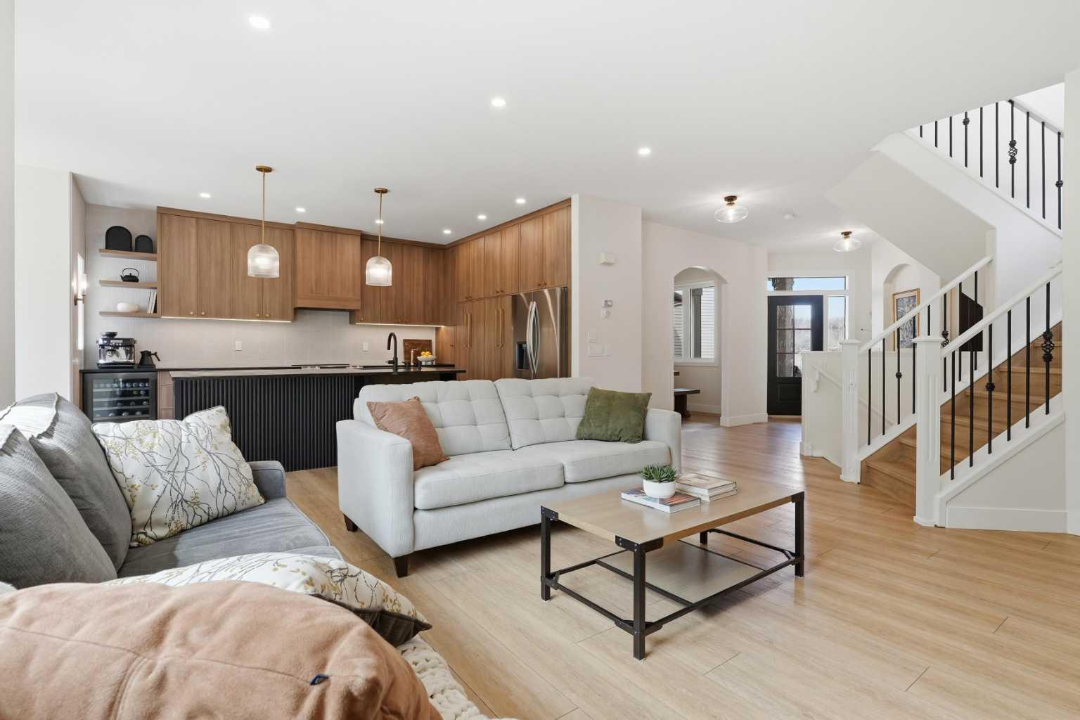 15 Valley Stream Manor NW