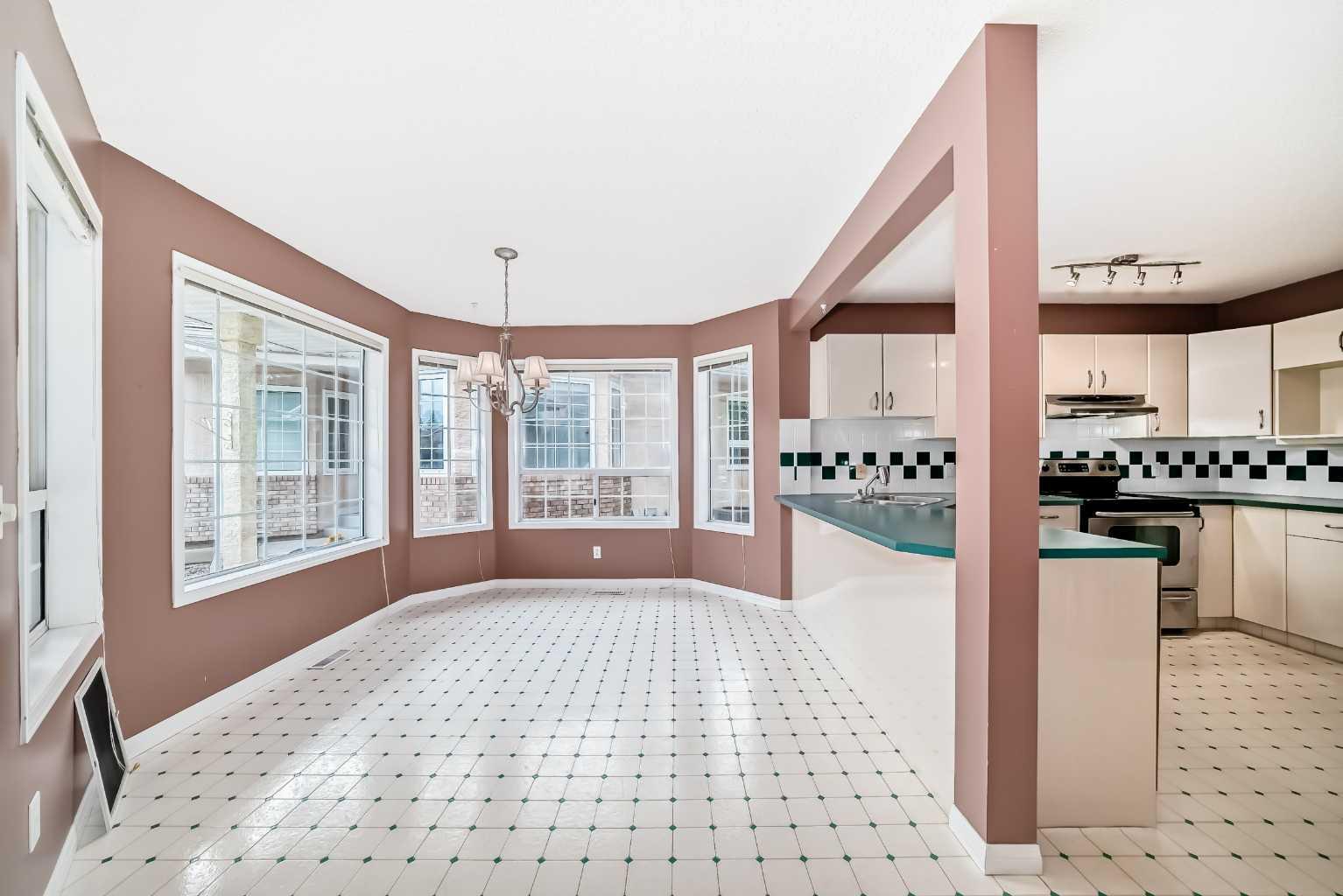 228 Scenic Acres Terrace NW