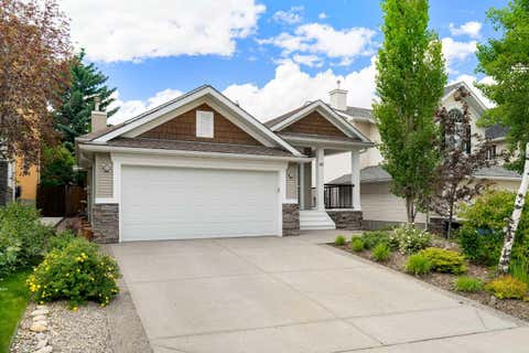 Photo of 60 Cougar Ridge View, Calgary, AB T3H 4X3 (MLS # A2326711)