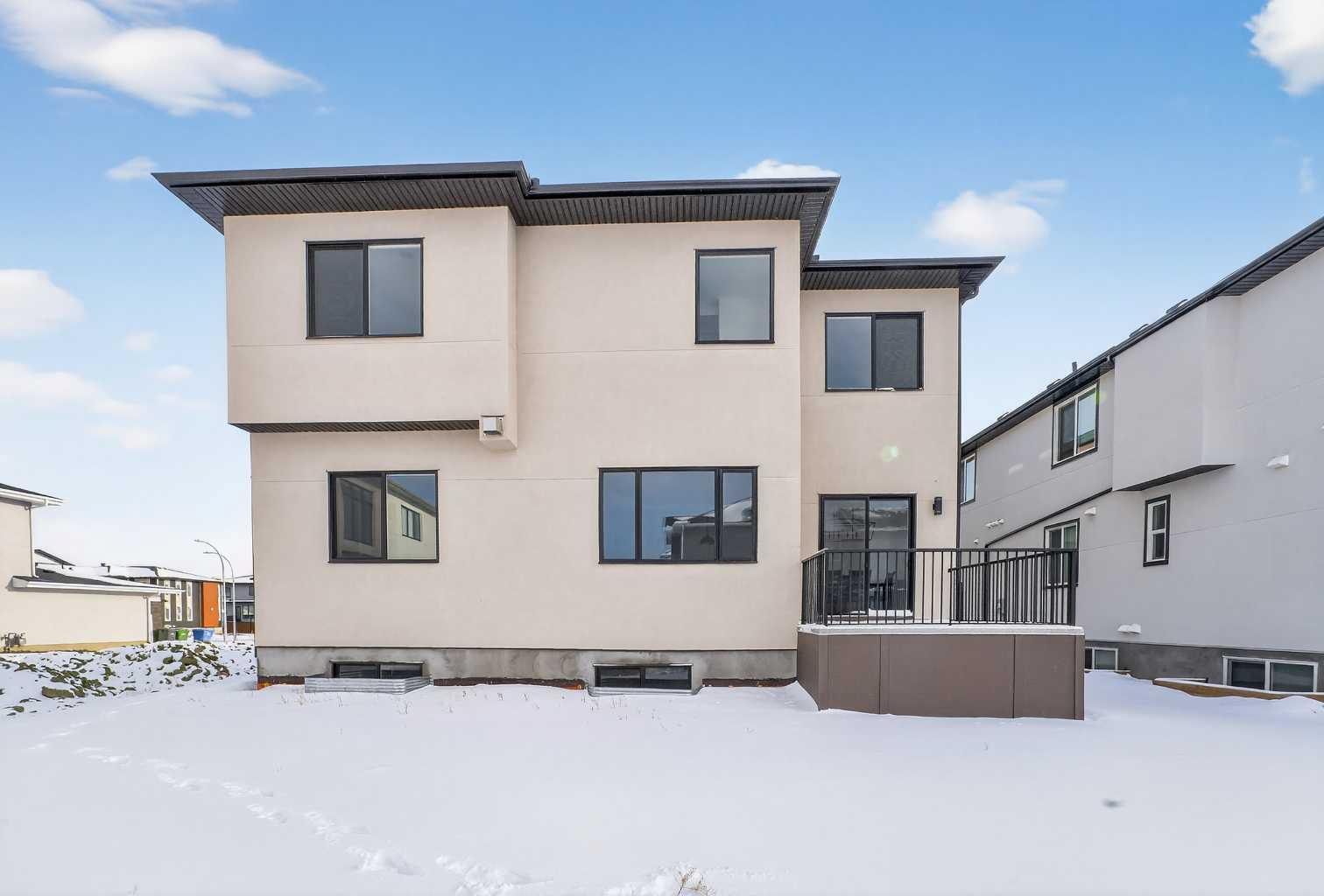 1049 Waterstone Green