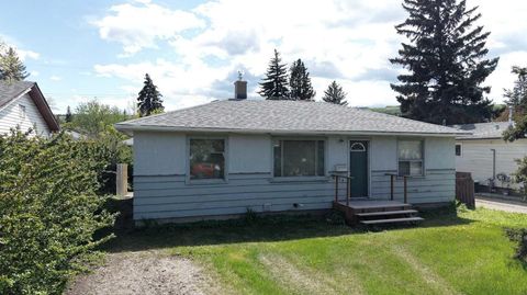 Photo of 6379 31 Avenue NW, Calgary, AB T3B 1J9 (MLS # A2314122)