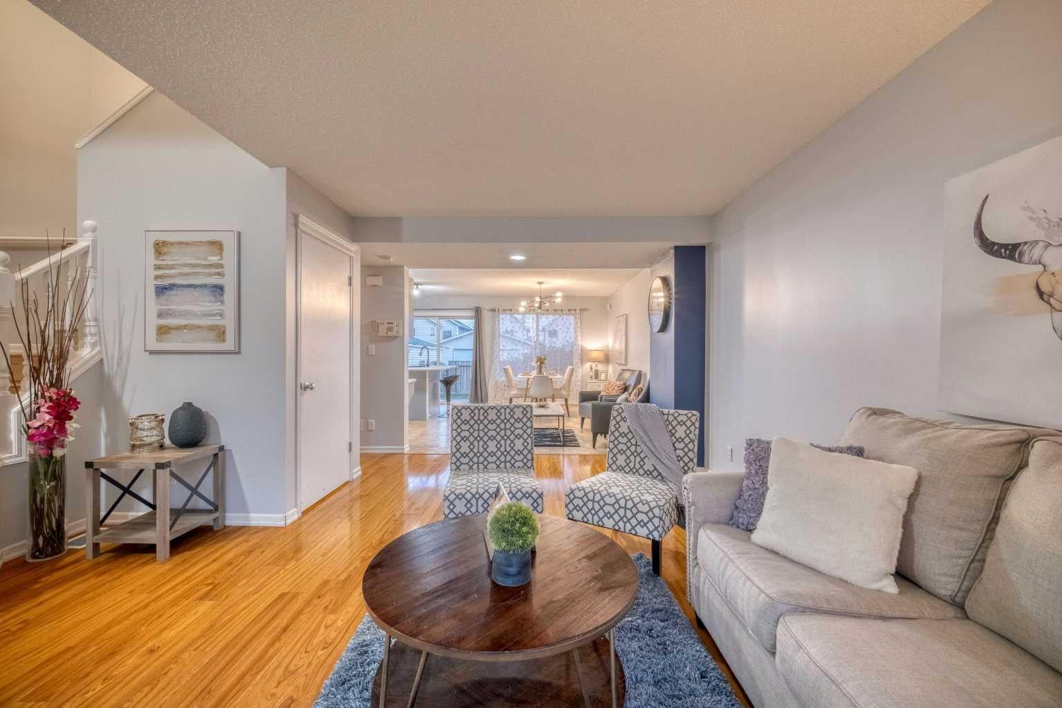 81 Prestwick Avenue SE