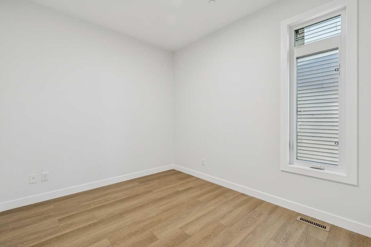 144 Hotchkiss Common SE