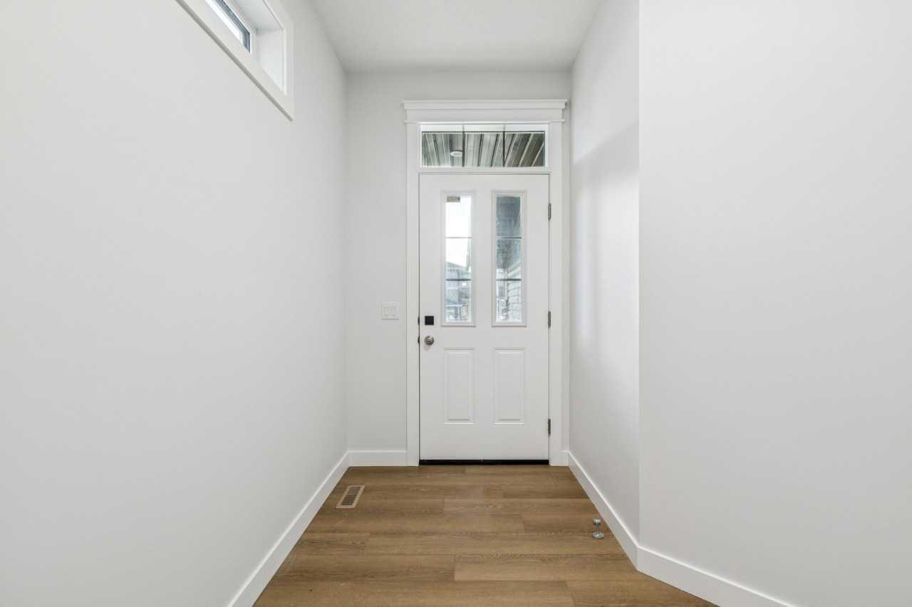 144 Hotchkiss Common SE