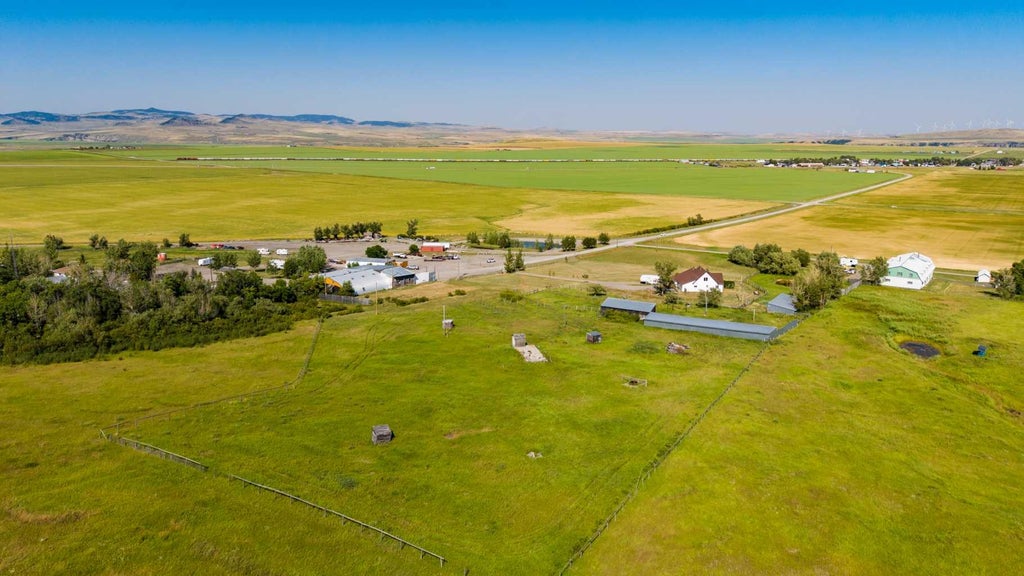 Photo of 73 TWP Road, Rural Pincher Creek No. 9, M.D. of, AB T0K 0P0 (MLS # A2348473)