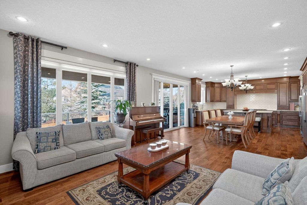 Photo of 72 Rockcliff Grove NW, Calgary, AB T3G 0C8 (MLS # A2281332)