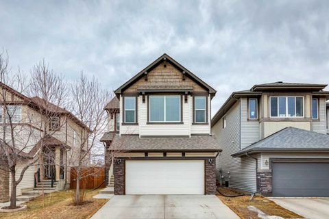 71 Walden Manor SE Calgary AB T2X 0N1