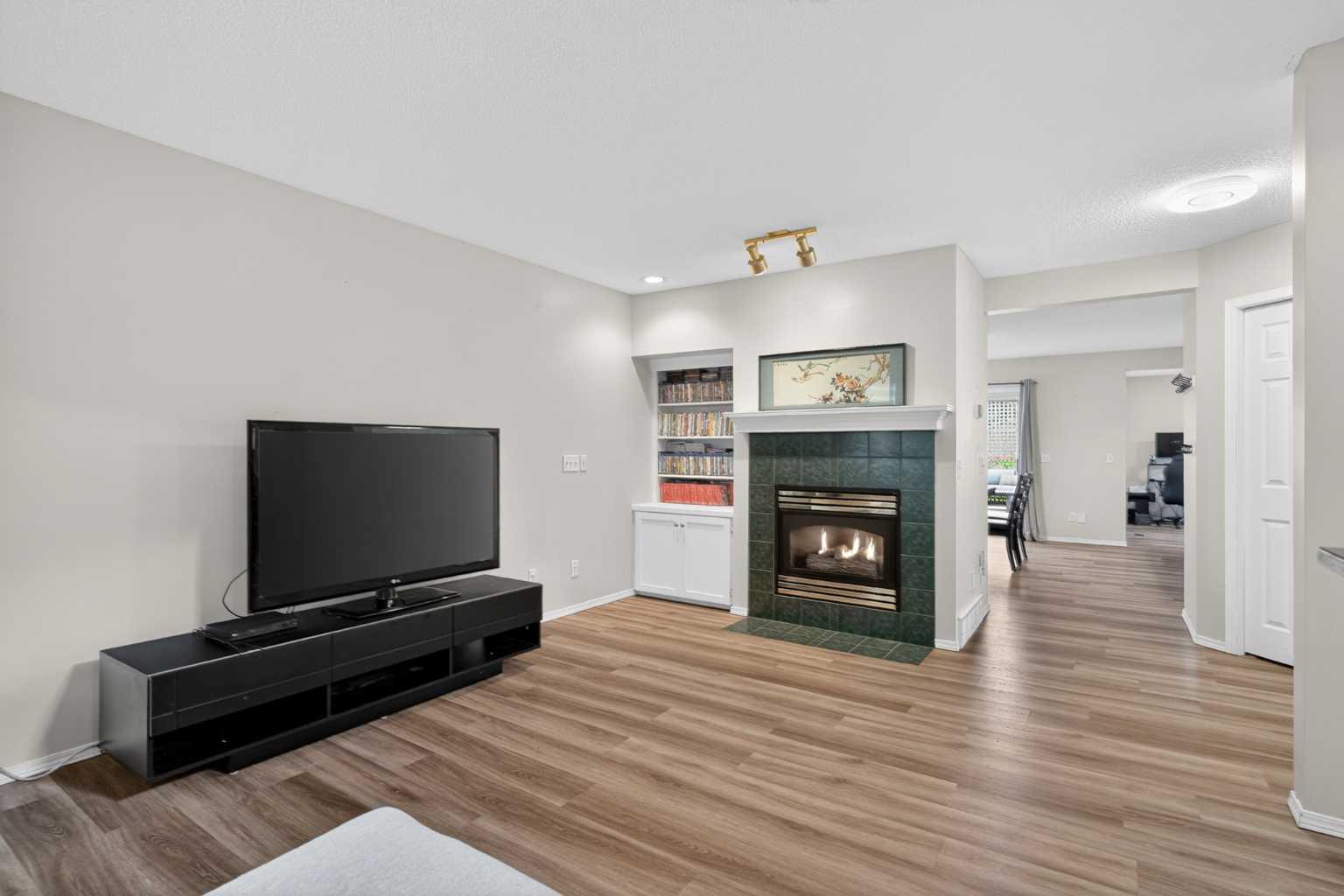 153 Mountain Park Drive SE