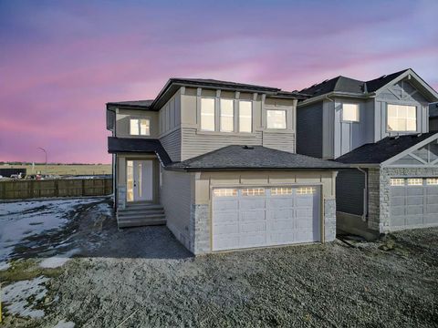 263 Kinniburgh Loop Chestermere AB T1X 3C2