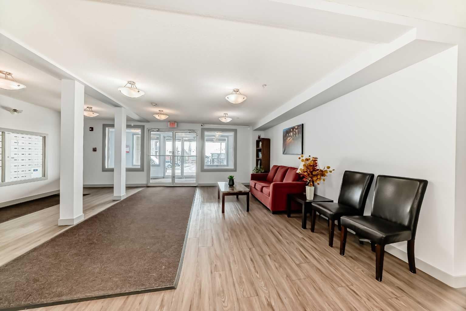 195 Kincora Glen Road NW 111