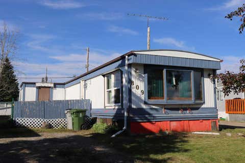 Photo of 809 52 Street, Edson, AB T7E 1K4 (MLS # A2322600)