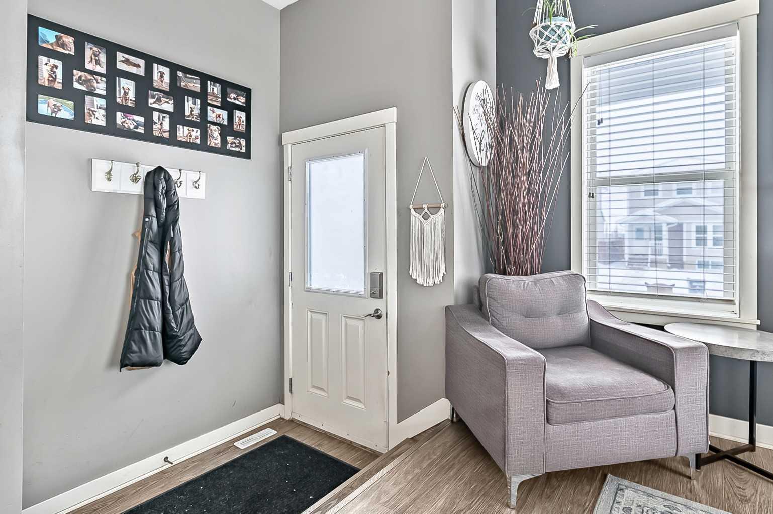 14 Sunrise Crescent NE