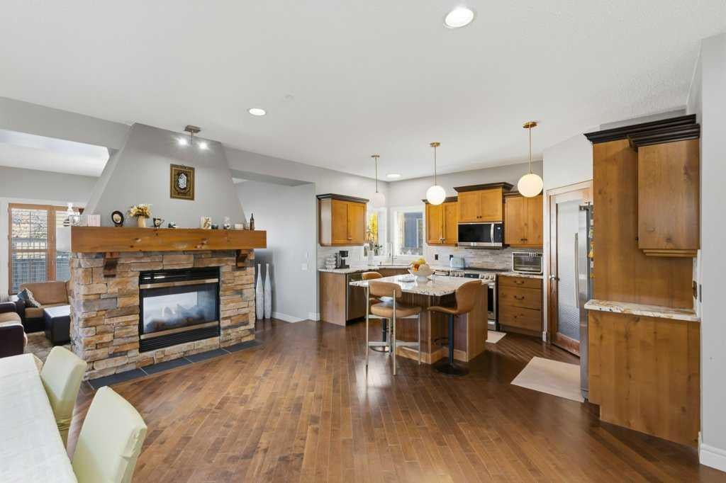 30 Aspen Stone Road SW
