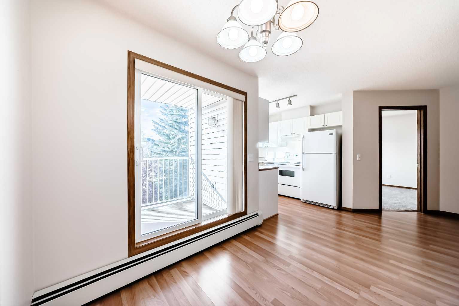 11 Somervale View SW 306