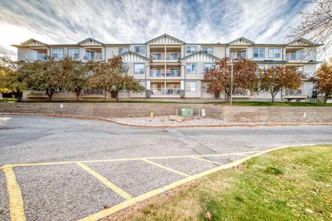 Photo of 11 Somervale View SW #306, Calgary, AB T2Y 4A9 (MLS # A2266081) Photo of 11 Somervale View SW #306, Calgary, AB T2Y 4A9 (MLS # A2266081)