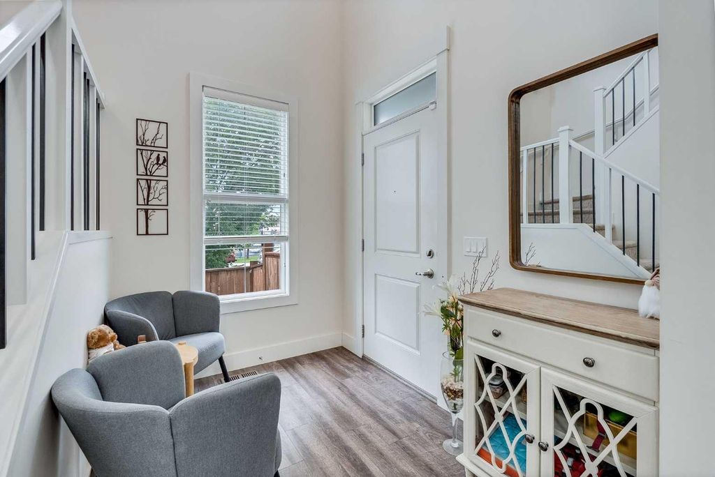 Photo of 4 Legacy Court SE, Calgary, AB T2X 2E6 (MLS # A2312144)