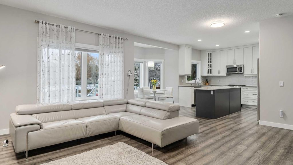 Photo of 39 Mt Douglas Point SE, Calgary, AB T2Z 3J6 (MLS # A2289197)