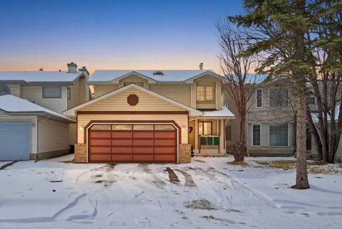 Photo of 64 Eldorado Close NE, Calgary, AB T3Y 6T2 (MLS # A2297683)