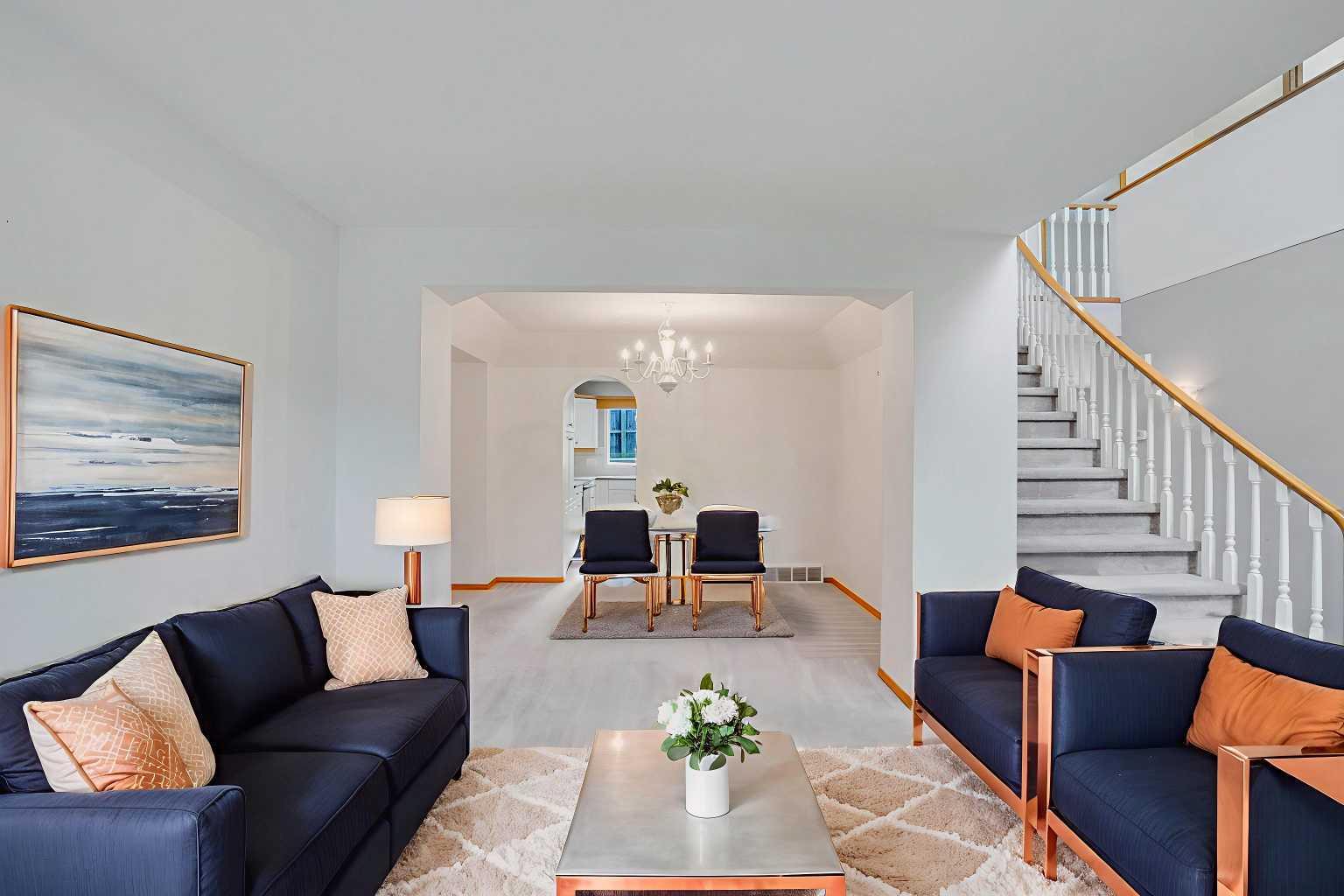 82 Edgevalley Close NW