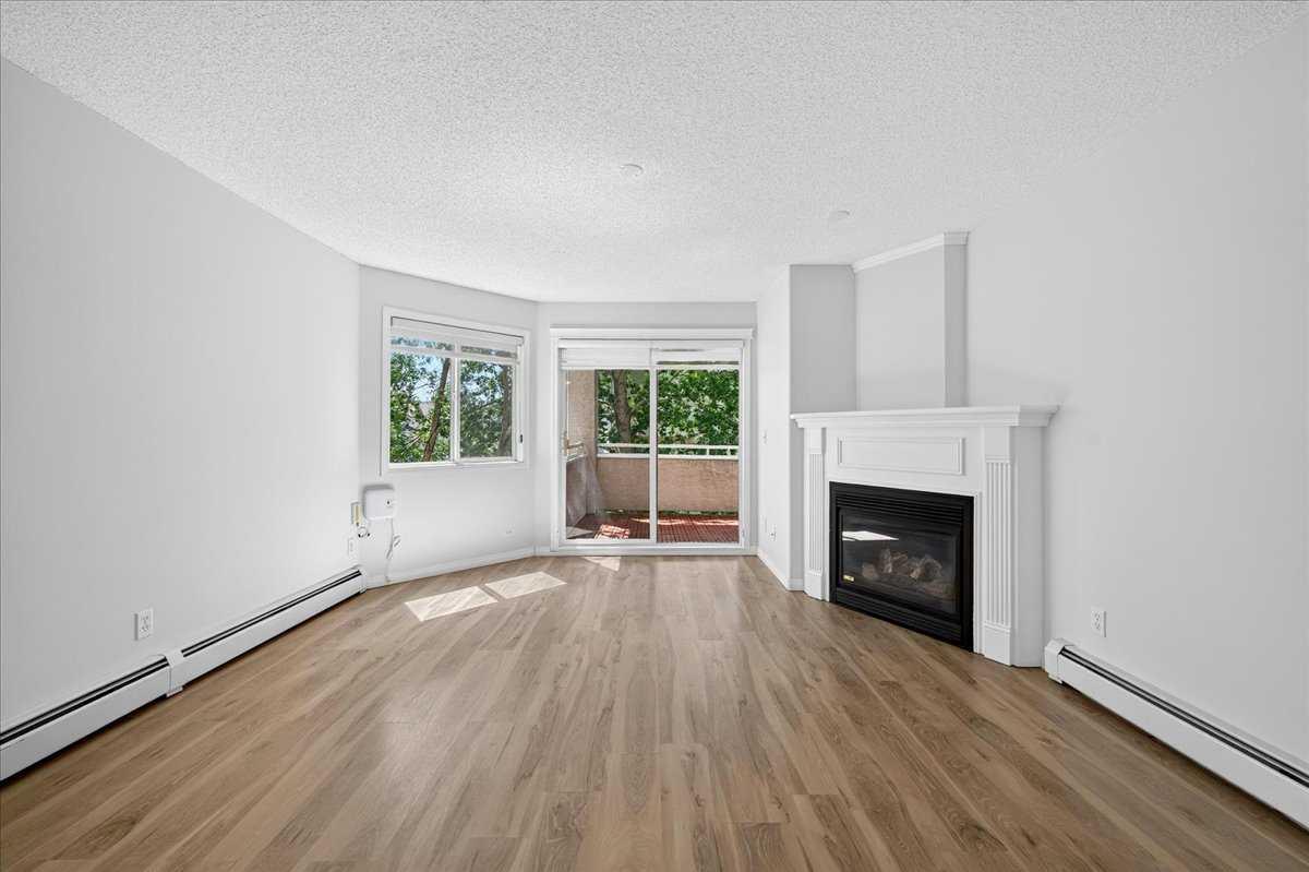 26 Country Hills View NW 209