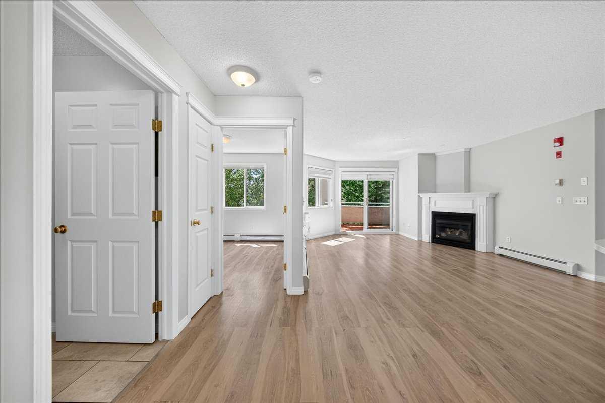 26 Country Hills View NW 209