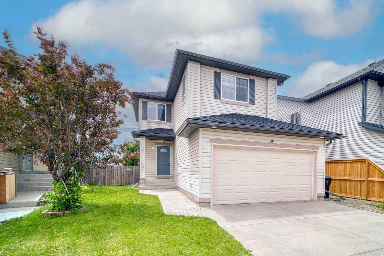 130 Somerglen Way SW