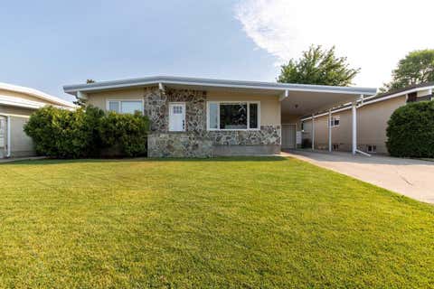 Photo of 3621 Redwood Road S, Lethbridge, AB T1K 3R1 (MLS # A2332893)