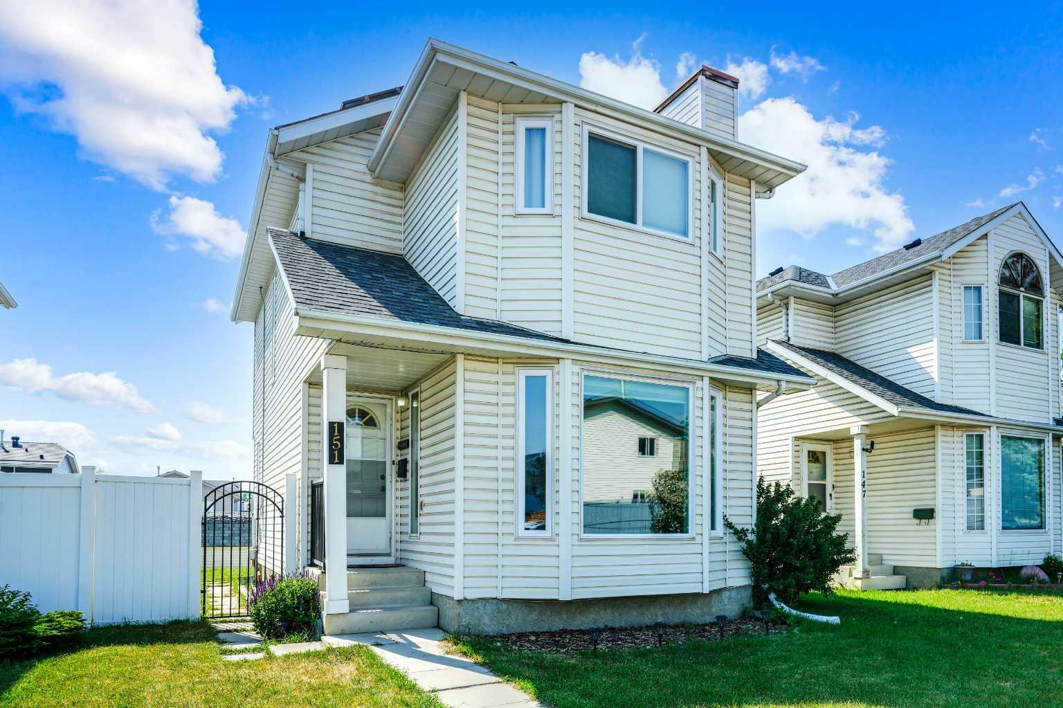 151 Rivercrest Close SE