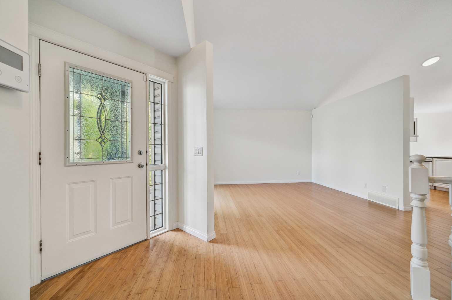 292 Arbour Crest Drive NW