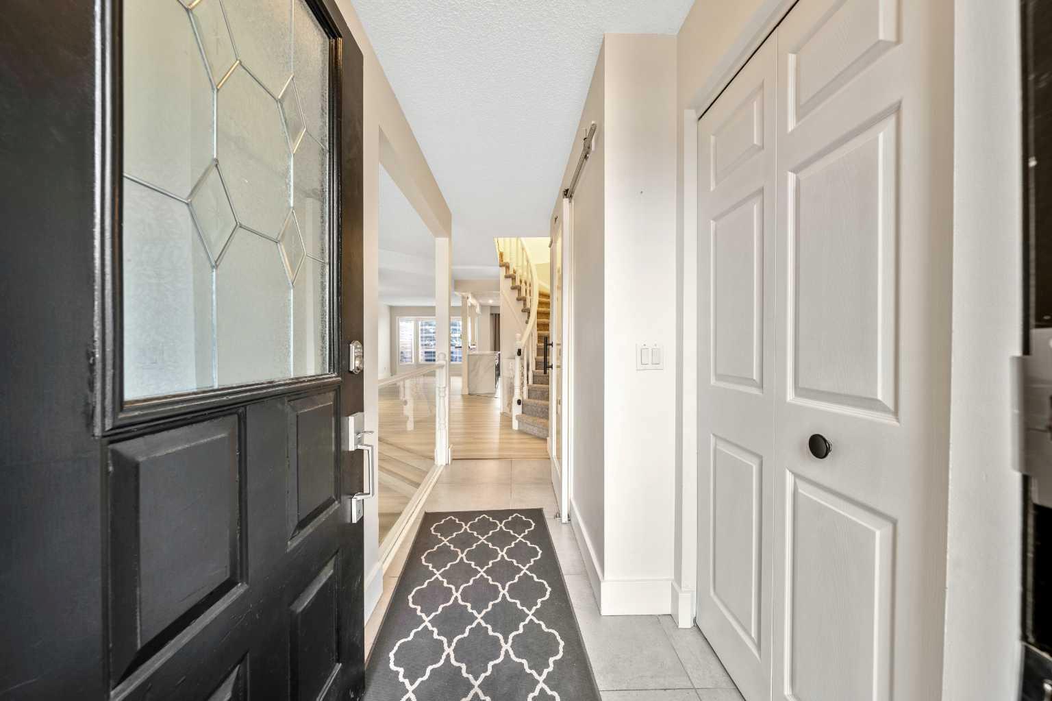 100 Woodfield Green SW