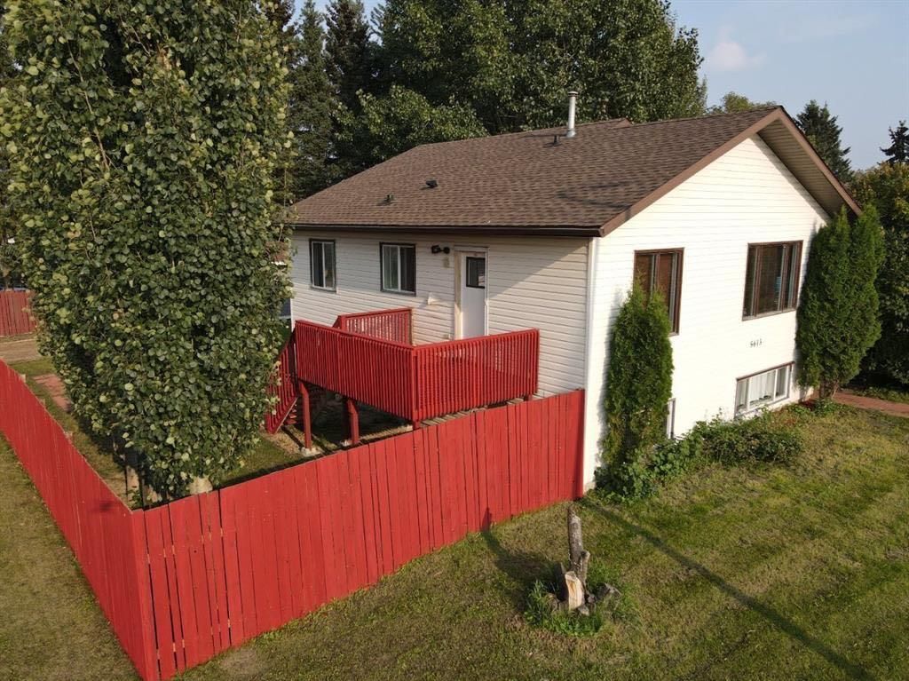 Photo of 5613 Evergreen Drive, High Prairie, AB T0G 1E0 (MLS # A2265029)