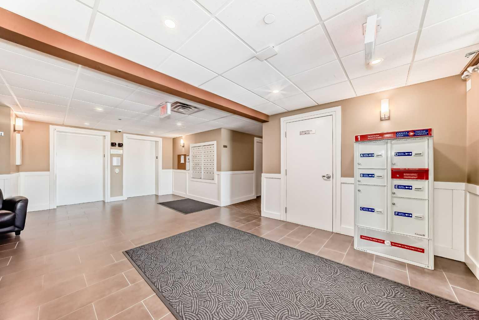 1005A Westmount Drive 210