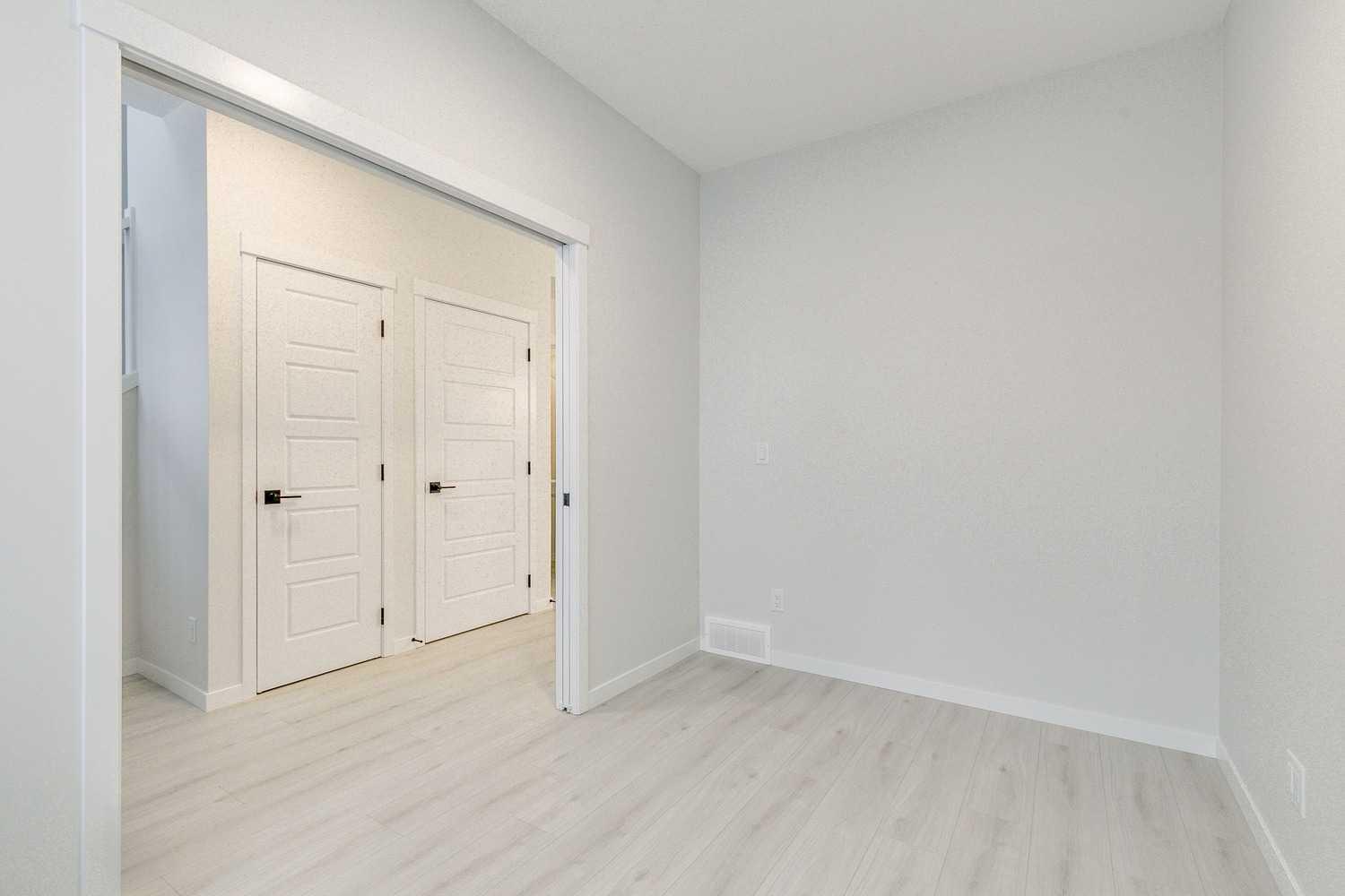 186 Creekside Manor SW