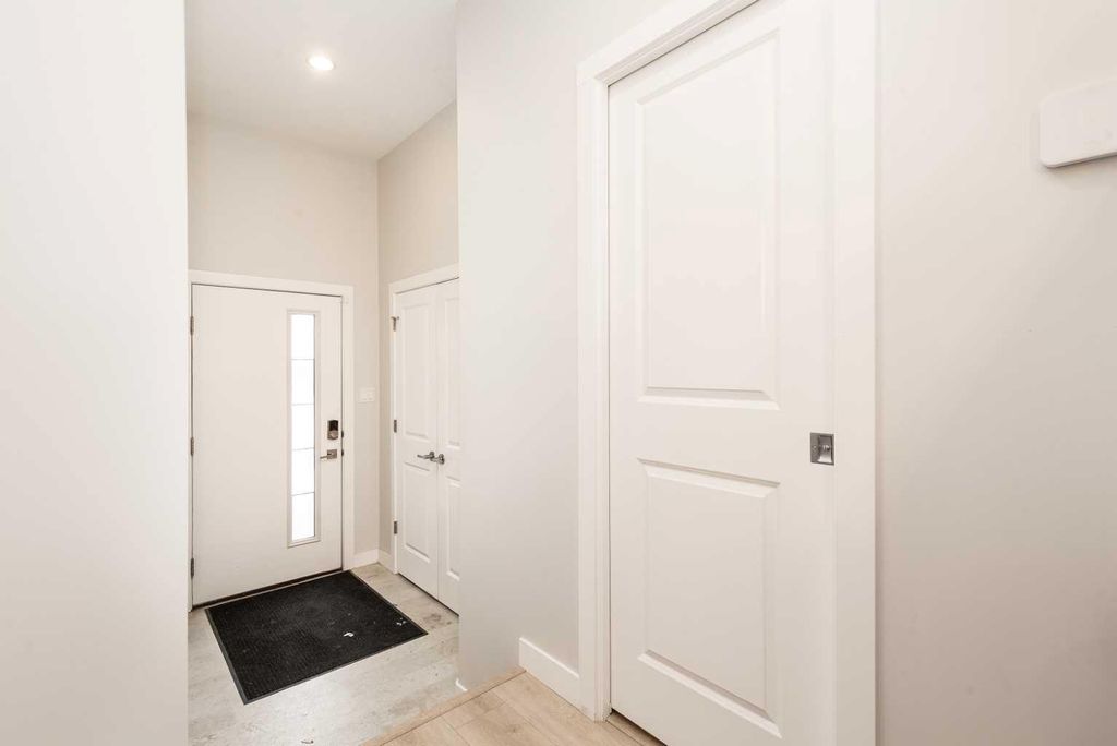 Photo of 67 Aquitania Circle W #3, Lethbridge, AB T1J 5M5 (MLS # A2303655)