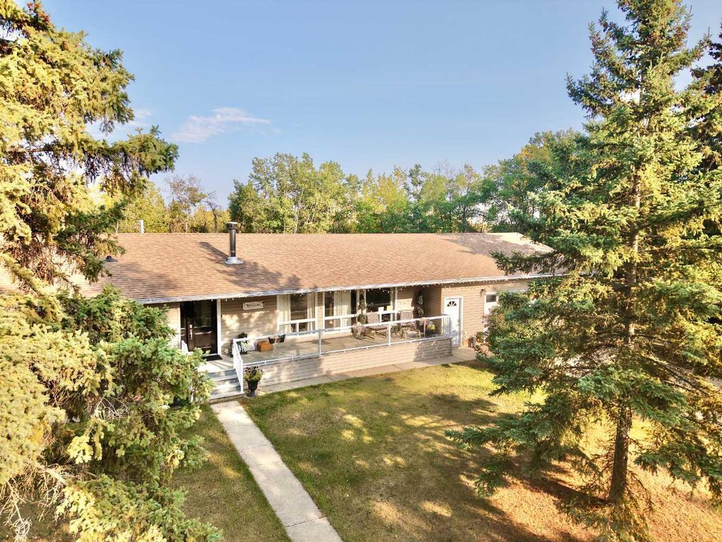 Photo of 233077 Highway 2, Rural Peace No. 135, M.D. of, AB T0H 1W0 (MLS # A2293580)