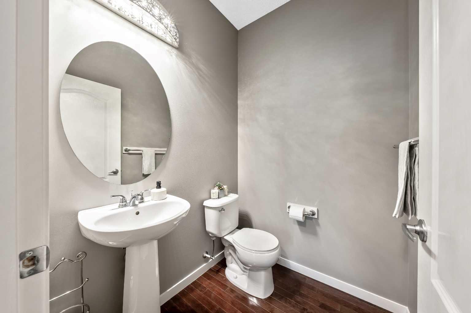 443 Skyview Shores Manor NE