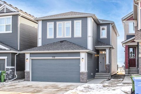 Photo of 112 Creekstone Landing SW, Calgary, AB T2X 5E6 (MLS # A2283522)