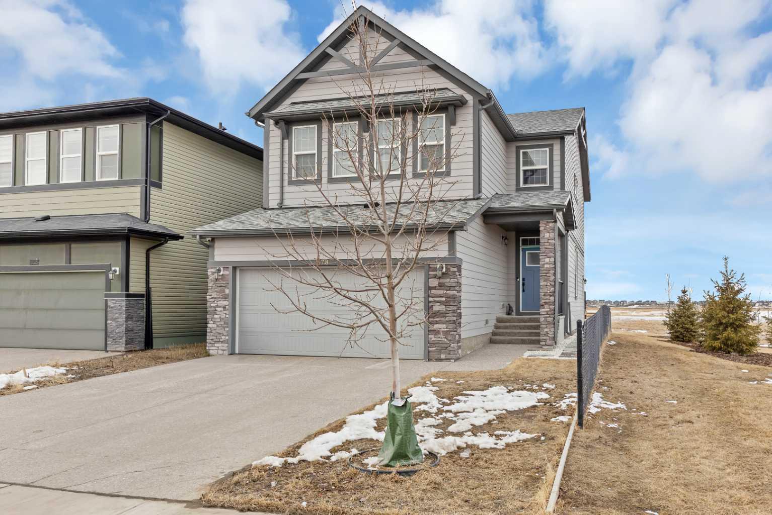 678 Cornerstone Avenue NE