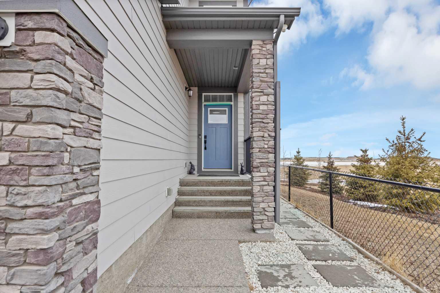 678 Cornerstone Avenue NE