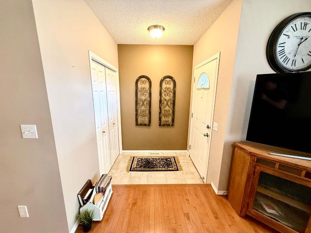 Photo of 508 Prairie Sound Circle NW, High River, AB T1V 2A3 (MLS # A2305836)