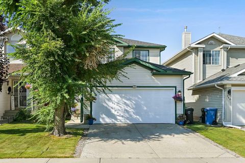 Photo of 236 Mt Apex Green SE, Calgary, AB T2Z 3B9 (MLS # A2257660) Photo of 236 Mt Apex Green SE, Calgary, AB T2Z 3B9 (MLS # A2257660)