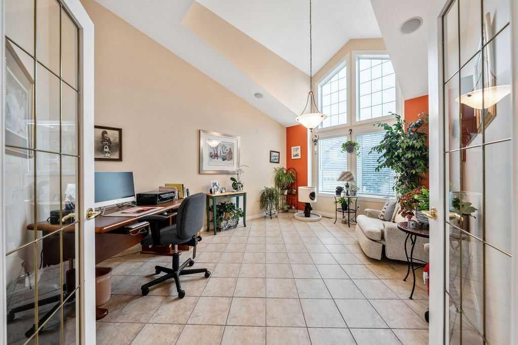 50 Cedargrove Lane SW