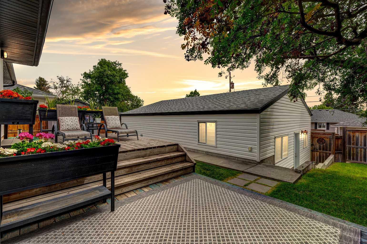 12 45 Street SW